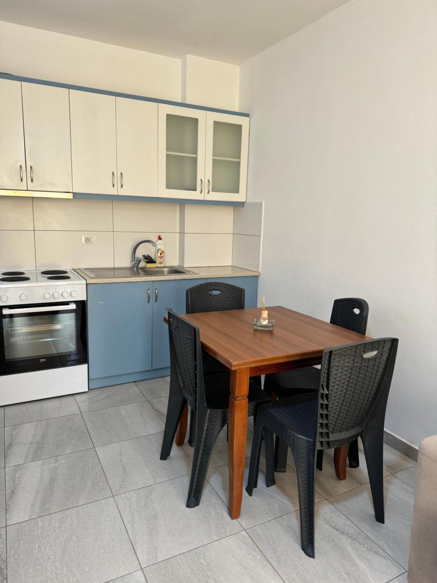 L.T. Noy'S Apartment ساراندا المظهر الخارجي الصورة